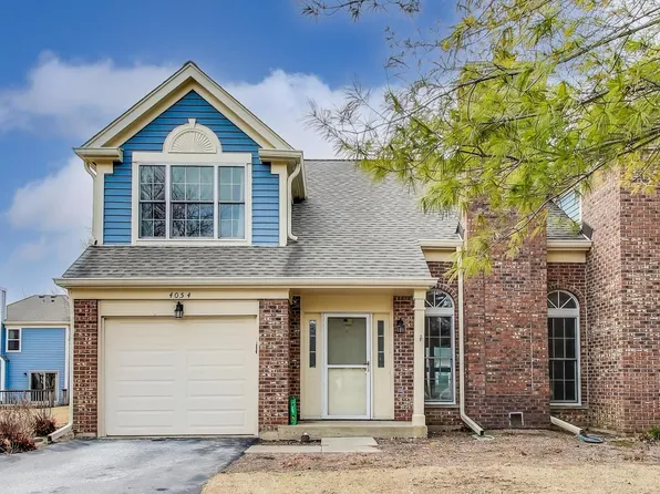 4054 N Newport Ct, Arlington Heights, IL 60004