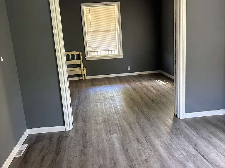 228 E Main St #1 — Photo 13