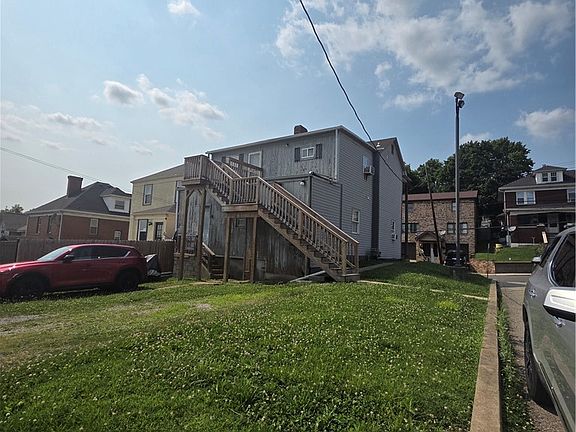 5th image of 23 W College St
