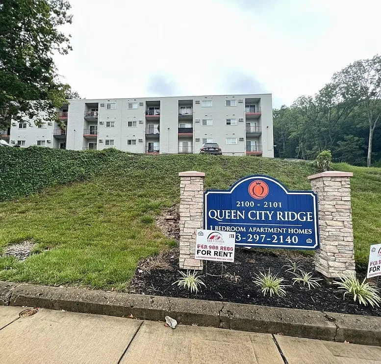 2102 Queen City Avenue — Photo 2