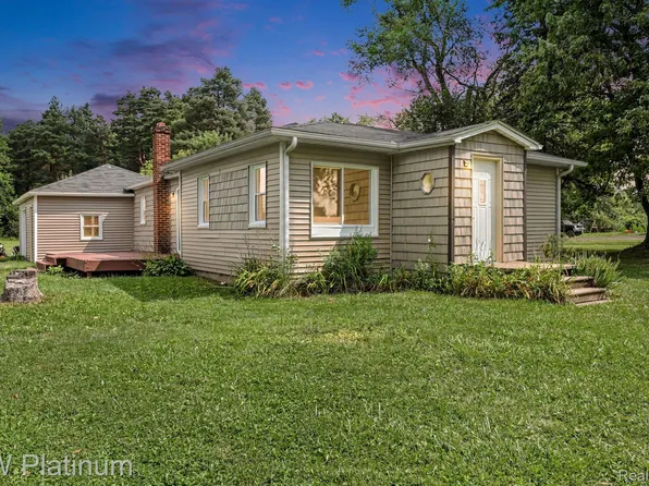 4560 Lapeer Rd, Kimball, MI 48074