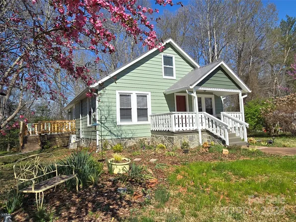 110 Jessie Dr, Morganton, NC 28655