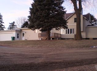 1171 180th St, Hampton, IA 50441