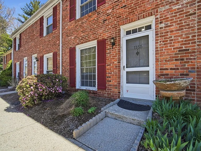 1155 Dickinson St #1155 — Photo 2