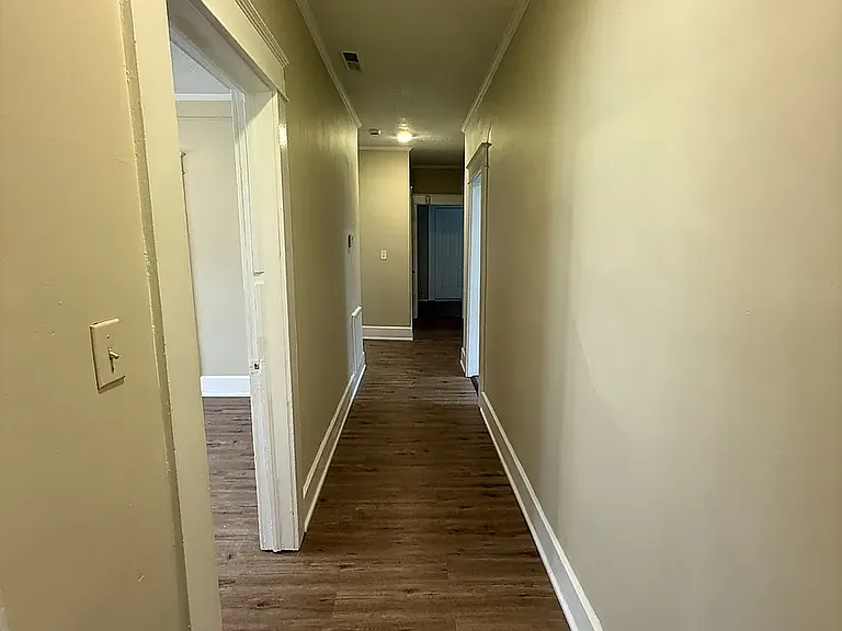 1816 Saint Charles Ave SW — Photo 14