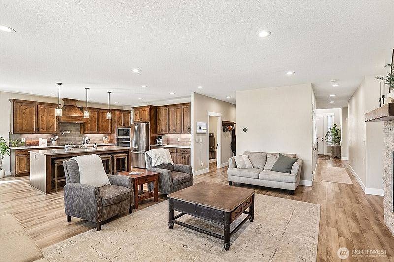 5th image of 4417 SE 17th Avenue