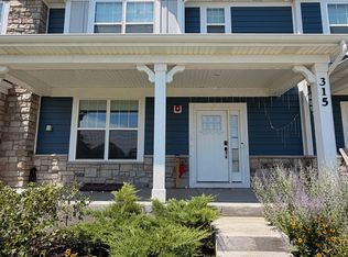 315 Didier Ct, Buffalo Grove, IL 60089