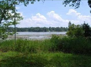 916 Sweet Bay Dr, Hartsville, SC 29550