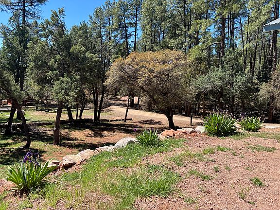 3rd image of 4087 N Pine Rd