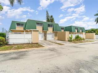 5816 Whiting Ct, Fort Myers, FL 33919