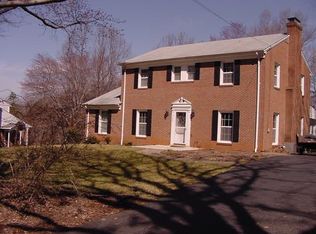 1200 Lombardy Ct, Martinsville, VA 24112