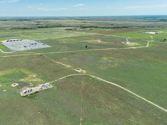 3rd image of Dodd Grass 480ac County Line Rd