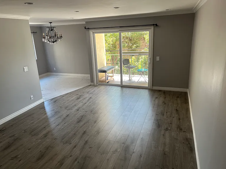 121 Sinclair Ave #223 — Photo 6