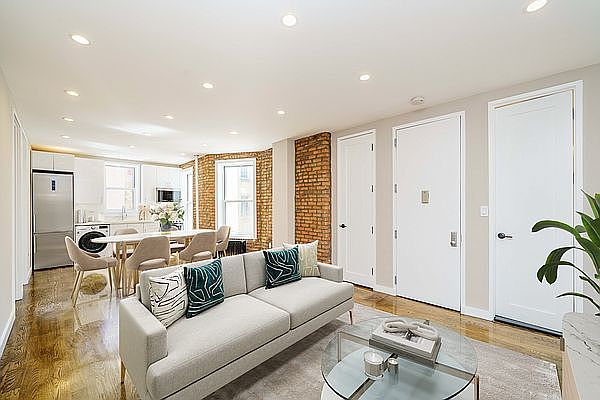 1st image of 220 W 13th St #3E