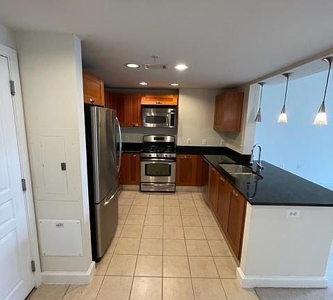 3rd image of 2451 Midtown Ave #408
