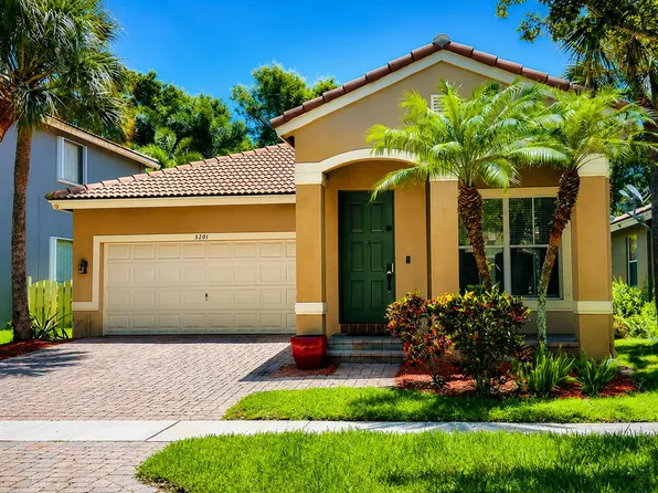 5201 Sancerre Cir, Lake Worth, FL 33463