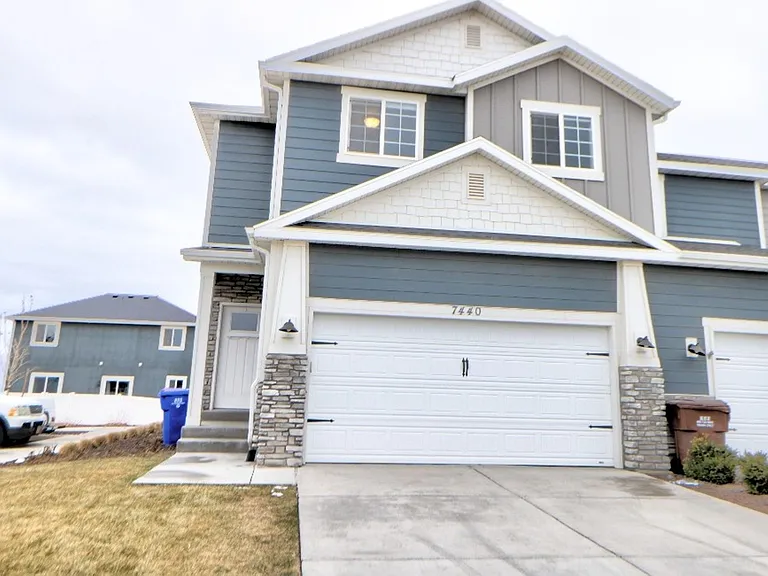 7440 N Hutch Ln — Photo 1