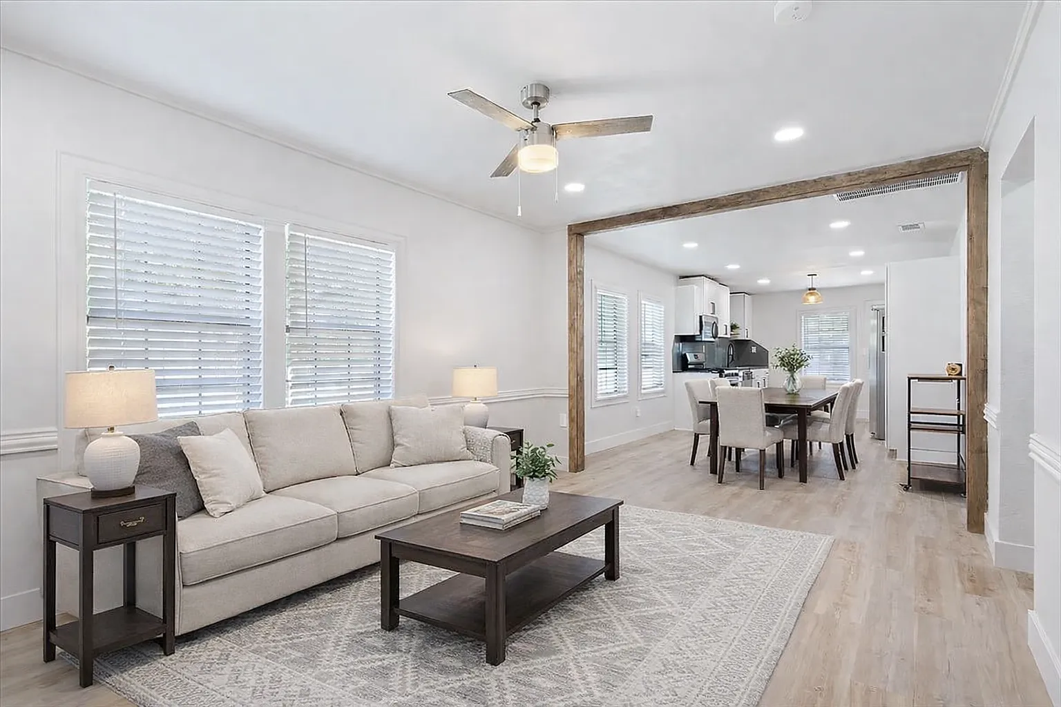 3 bed, 1182 sqft, $1,700 — Photo 2