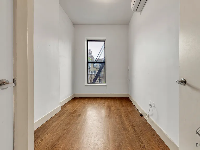 629 Willoughby Ave #2B — Photo 8