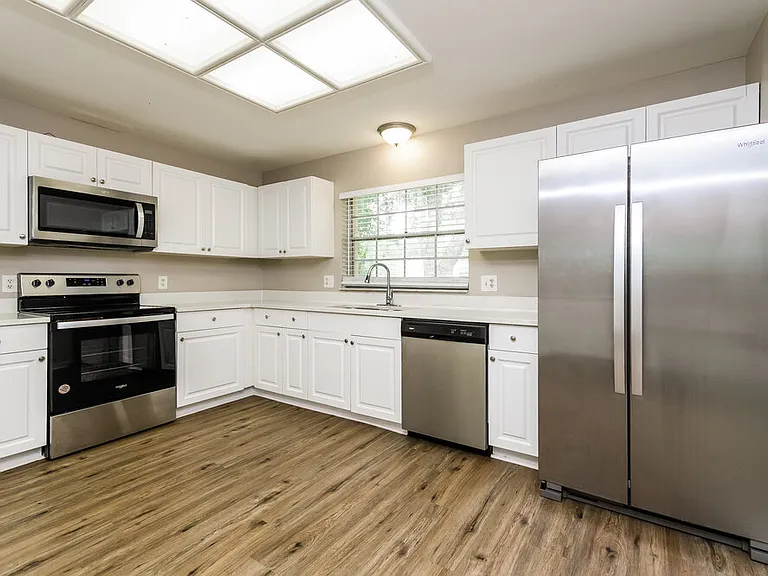 602 Cypress Ct — Photo 7
