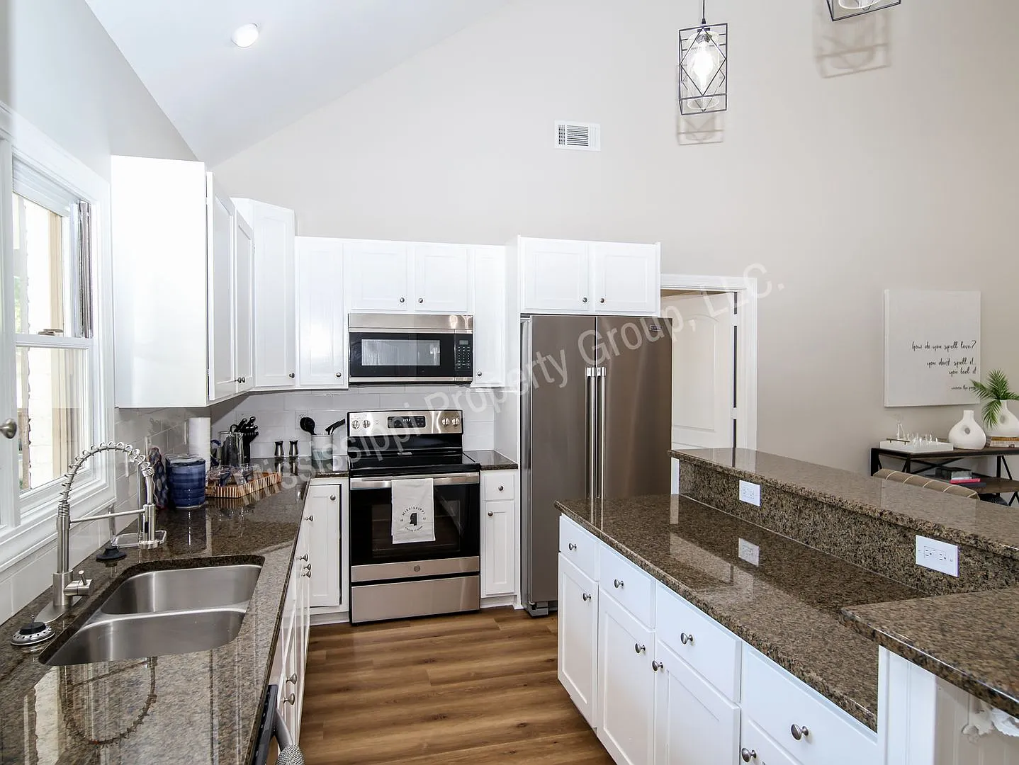 4BR/4.5BA For Rent — Photo 4