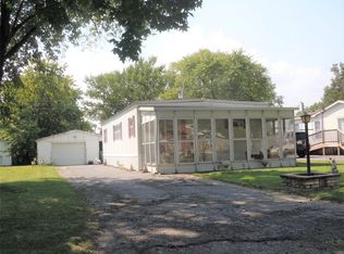439 S 7th St, Caseyville, IL 62232