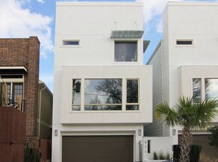 822 Asbury St, Houston, TX 77007