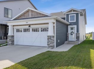 6851 17th St S, Fargo, ND 58104