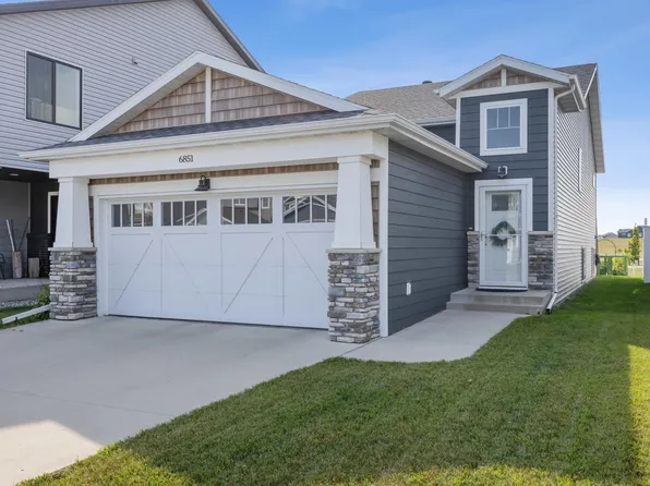 6851 17th St S, Fargo, ND 58104