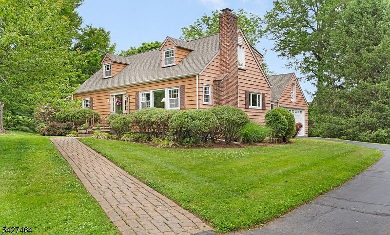 1st image of 30 Hughes Ln