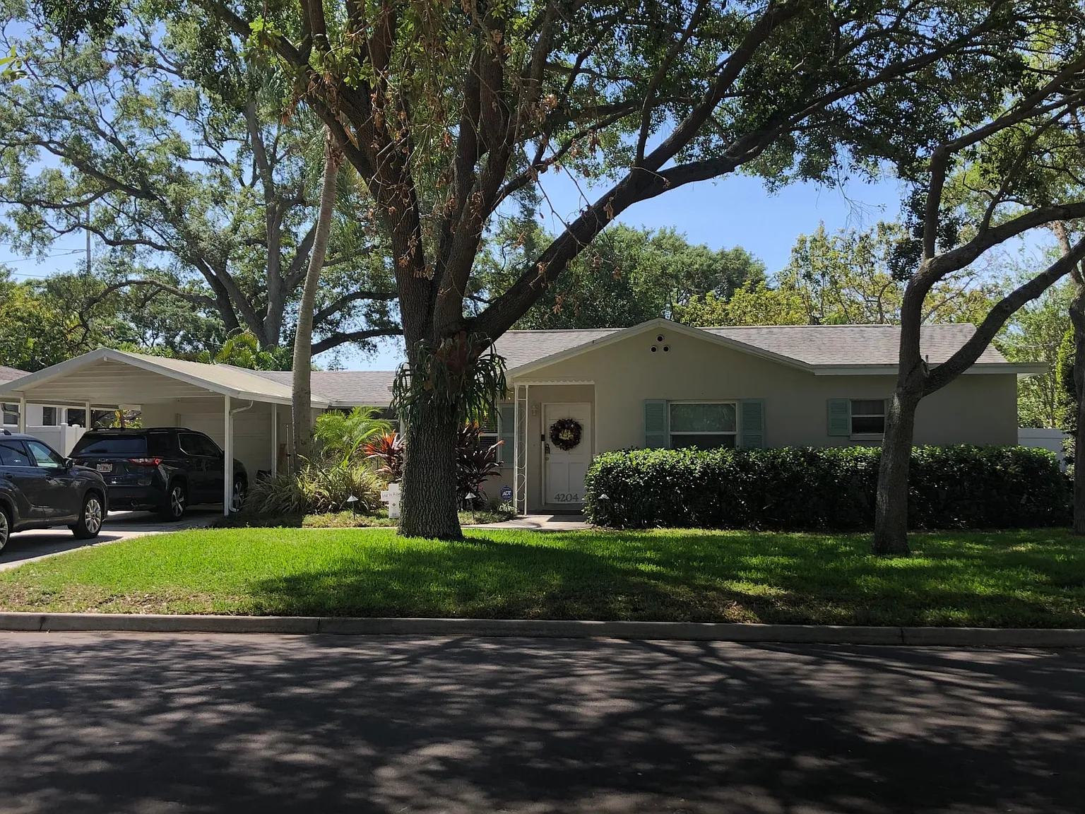 4 bed, 1700 sqft, $3,550 — Photo 1