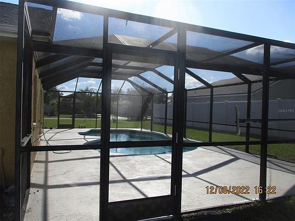 4th image of 185 Seabreeze Cir
