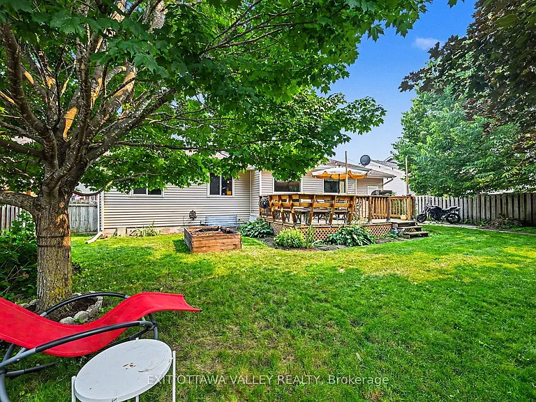 11 Maple Dr — Photo 15