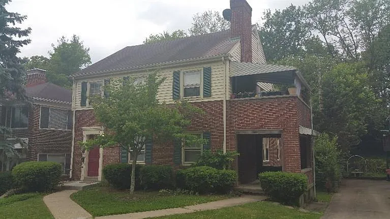 111 W Vernon Ln photo 1