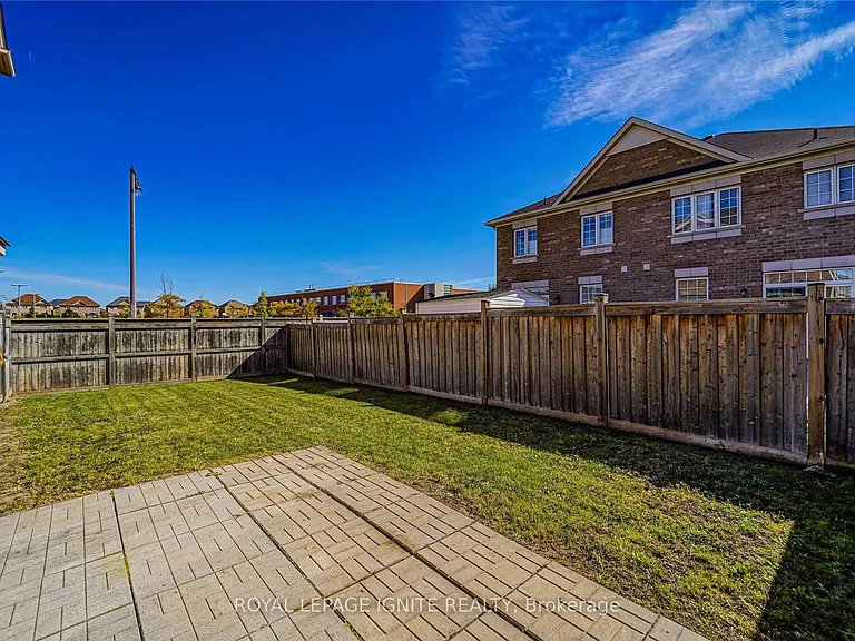 26 Ironshield Dr #UPPER — Photo 7