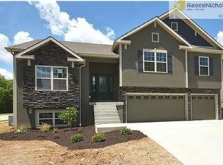 1622 NE 124th Ter, Kansas City, MO 64165