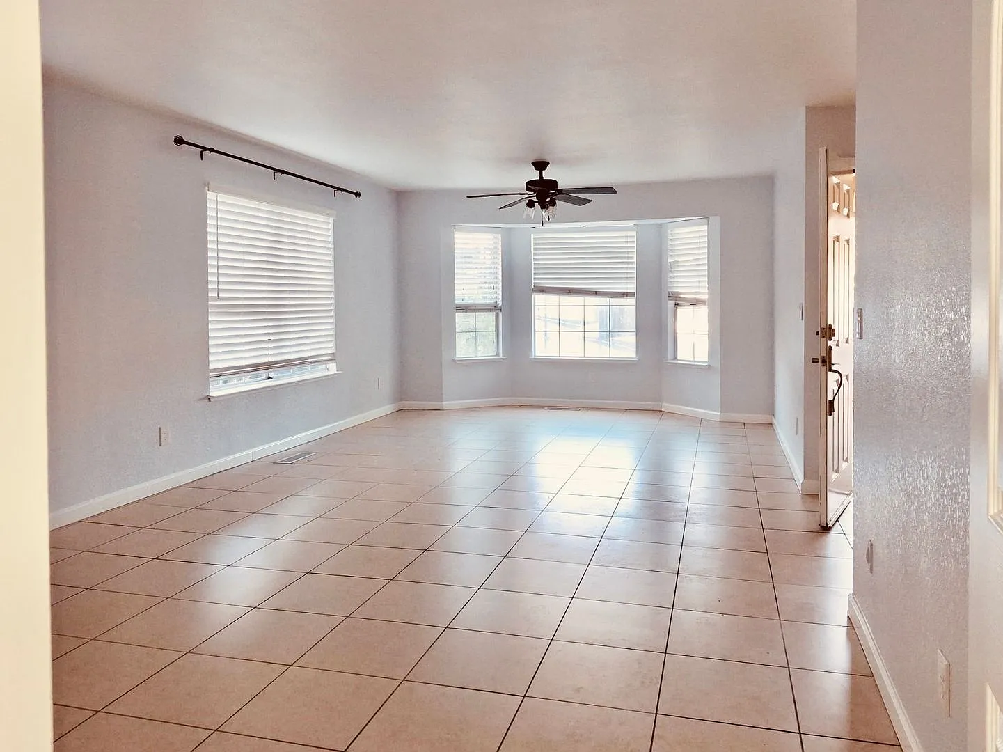 South Auburn Home — Photo 2