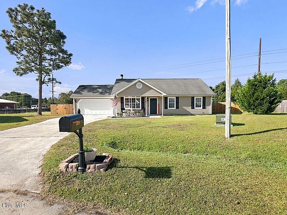 5th image of 320 Josie Court