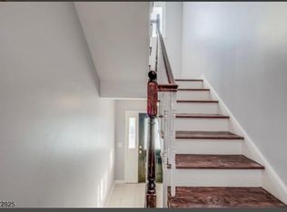 421 Livingston St FLOOR 2, Elizabethport, NJ 07206