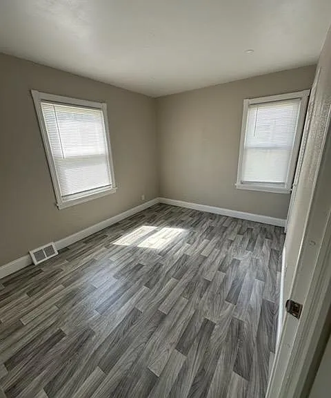 12504 Sprecher Ave — Photo 8