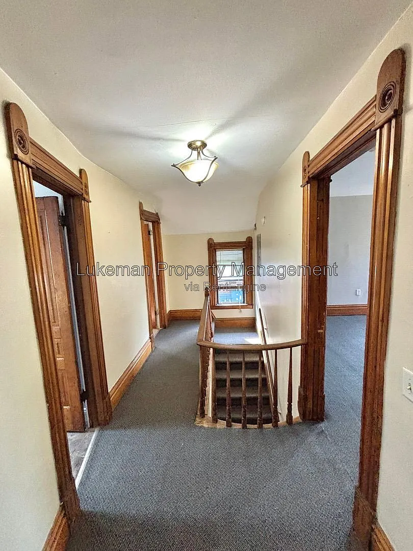 2 bed, 1.0 bath, 700 sqft, $1,090 — Photo 4