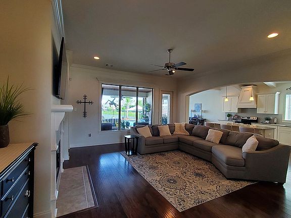 2nd image of 107 Meadow Gate Dr
