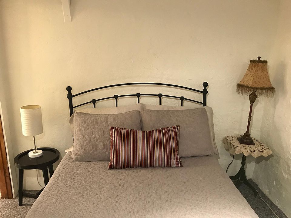 Sheets and towels included in the rent