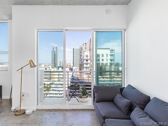 3rd image of 133 NE 2nd Ave APT 2203