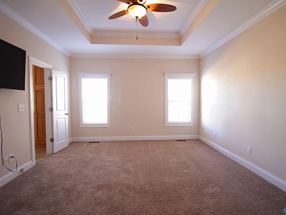 5th image of 101 Stratman Dr