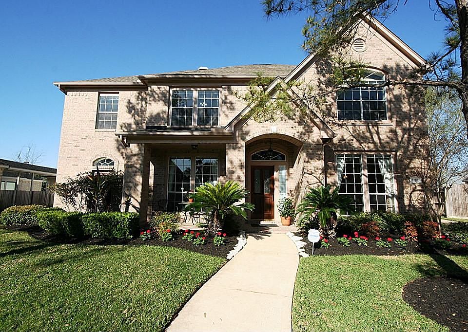 1st image of 2210 Primwood Ct