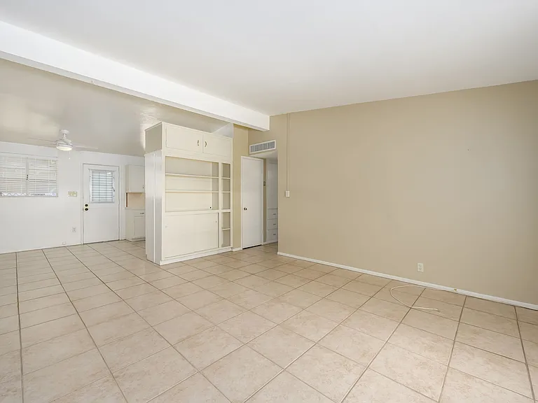 1807 E Colter St #1 — Photo 7