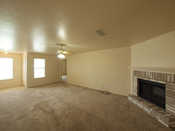 4th image of 5305 Gunnison Dr