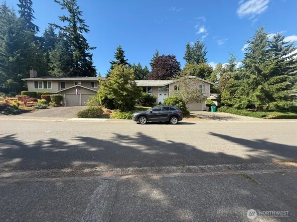 2221 SW 306th Pl, Federal Way, WA 98023