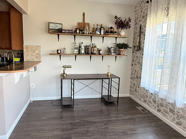 217 Berkshire Dr — Photo 16
